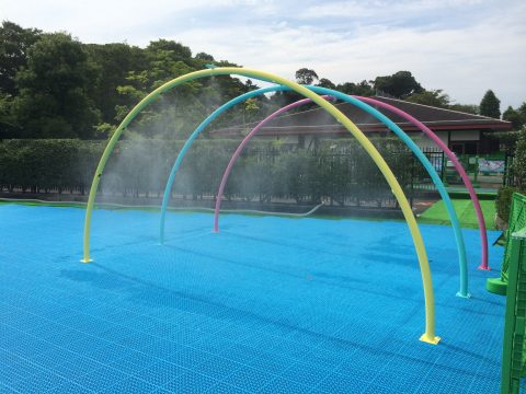 サンリオハーモニーランド アーチ噴水① - 愛知県名古屋市で金属加工の有限会社ニーズ工業製作