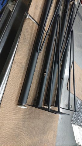 テーブル脚短縮 - 愛知県名古屋市で金属加工の有限会社ニーズ工業製作