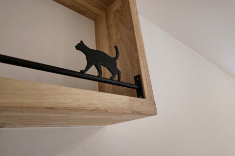 猫シルエットのアイアンバー